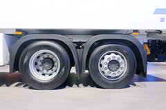 奔驰 新Actros 6X2冷藏车(型号2540L)