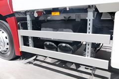 奔驰 新Actros 6X2冷藏车(型号2540L)