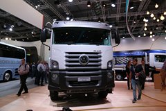 大众 constellation 440马力 6X4 牵引车