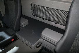 Constellation&nbsp;牵引车驾驶室                                               图片