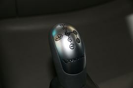 Constellation&nbsp;牵引车驾驶室                                               图片