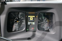 奔驰 Econic 4X2厢式载货车(型号1830 NGT)