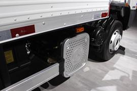 奔驰Accelo&nbsp;载货车底盘                                                图片