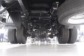 奔驰Accelo&nbsp;载货车底盘                                                图片