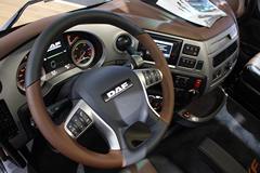 达夫 LF系列重卡 480马力 6X2载货车底盘(XF480) 达夫 LF系列重卡 480马力 6X2载货车底盘(XF480)