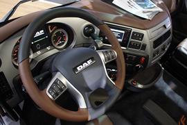 达夫XF&nbsp;载货车驾驶室                                               图片