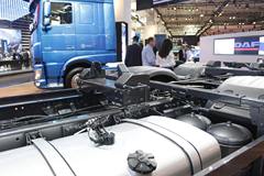 达夫 LF系列重卡 480马力 6X2载货车底盘(XF480) 达夫 LF系列重卡 480马力 6X2载货车底盘(XF480)