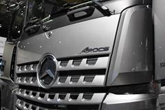 奔驰 新Arocs重卡 510马力 4X2牵引车(型号1851 LS)