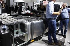 奔驰 新Arocs重卡 510马力 4X2牵引车(型号1851 LS)