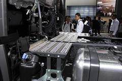 奔驰 新Arocs重卡 510马力 4X2牵引车(型号1851 LS)