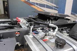 C系&nbsp;牵引车底盘                                                图片