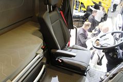 雷诺 T460重卡 460马力 6X2 牵引车(型号T460)
