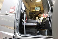 雷诺 T460重卡 460马力 6X2 牵引车(型号T460)