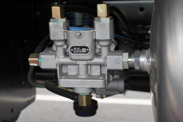 �ൺ��� ��VH�п� �ȷ�� 220���� 4X2 6.75�ײ�դʽ�ػ���(CA5189CCYPK2L2E5A80)ͼƬ