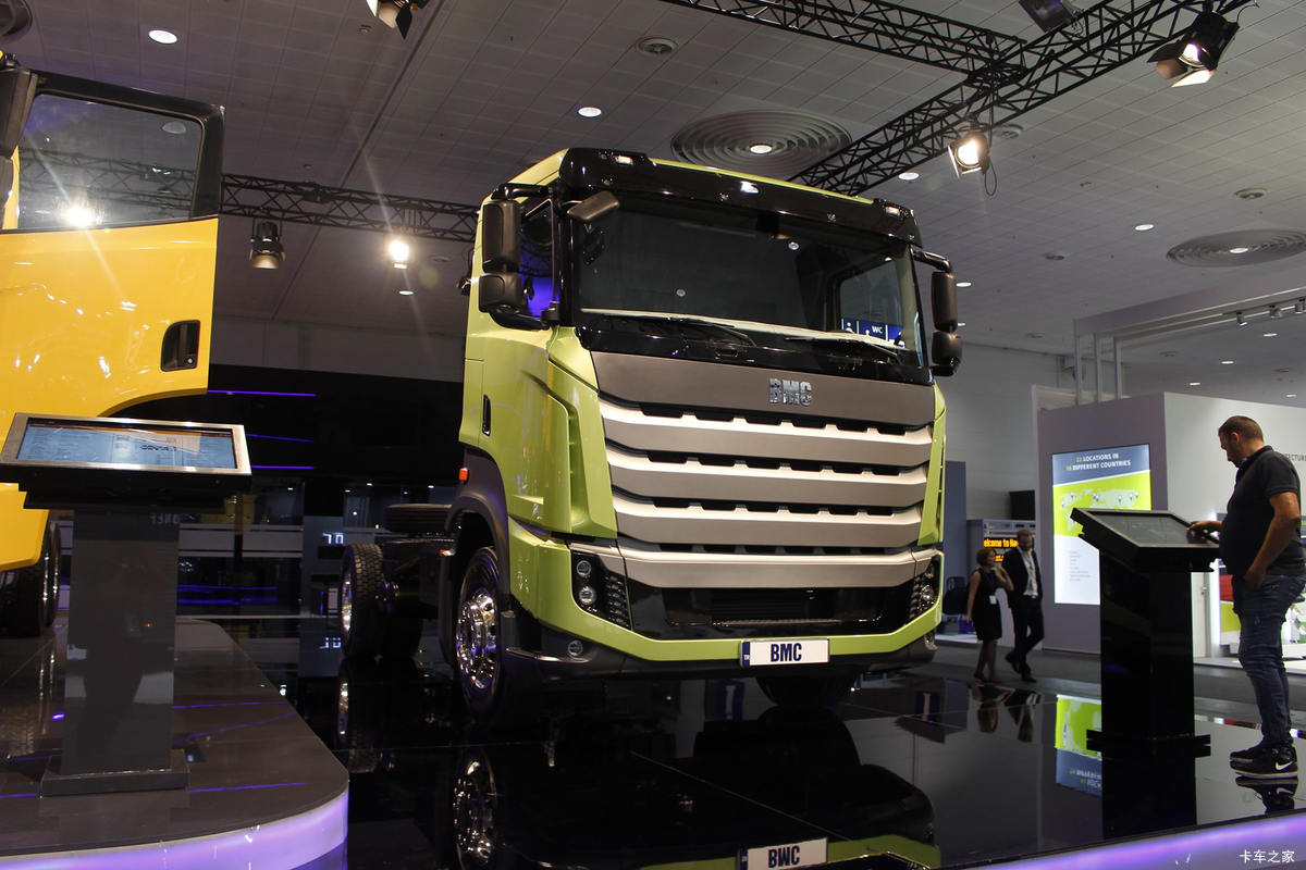 BMC 290马力 4X2载货车
