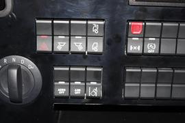 BMC重卡&nbsp;牵引车驾驶室                                               图片