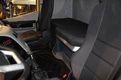 BMC 290马力 6X2载货车