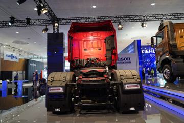 BMC重卡&nbsp;牵引车外观                                                图片