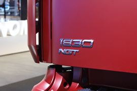 奔驰新Actros&nbsp;载货车外观                                                图片