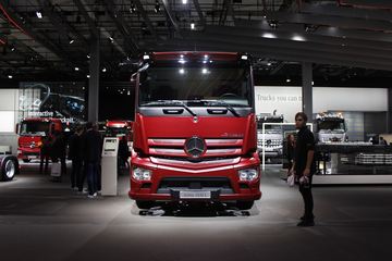 奔驰新Actros 载货车外观                                                图片