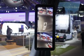 奔驰新Actros 载货车驾驶室                                               图片