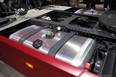 奔驰 新Actros重卡 530马力 4X2牵引车(型号1853 LS nRL)
