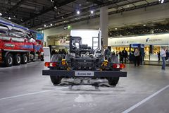 奔驰 Econic SD 300马力 4X2载货车底盘