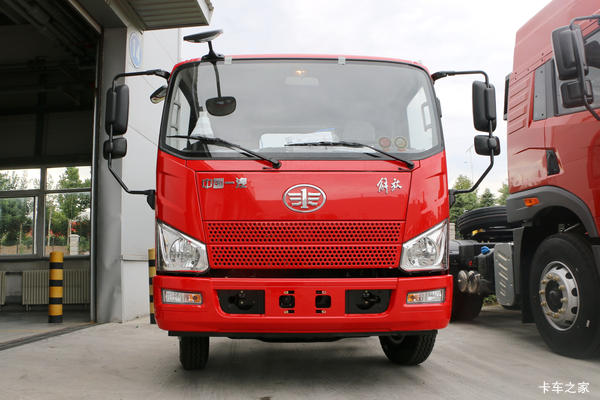 解放 J6F 110马力 4.21米单排栏板轻卡(DPF不烧尿素)(CA1046P40K2L1E5A84)