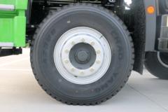 青岛解放 JH6重卡 430马力 8X4 8.8米自卸车
