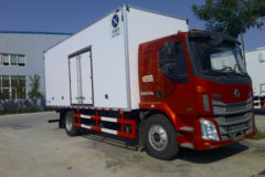 东风柳汽 新乘龙M3 185马力 4X2 6.8米冷藏车(冰凌方)