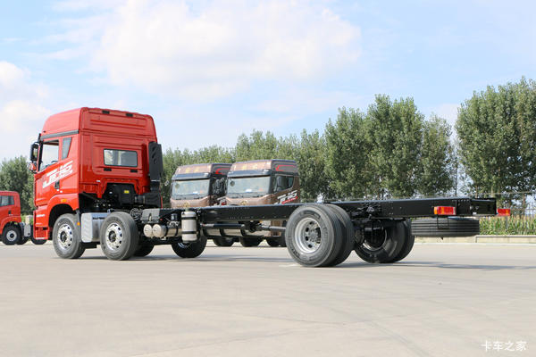 �������½��JH6290����6*2�ػ����һ�2.6��Ԫ