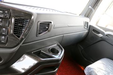 �ൺ��� JH6�ؿ� 430���� 6X4 CNGǣ����ͼƬ