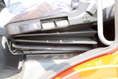 青岛解放 JH6重卡 280马力 6X2 9.5米栏板载货车(CA1250P26K1L7T3E5A80)