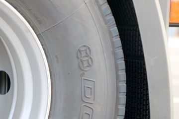 �ൺ��� JH6�ؿ� 430���� 6X4 CNGǣ����ͼƬ