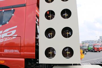 �ൺ��� JH6�ؿ� 430���� 6X4 CNGǣ����ͼƬ