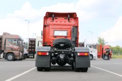 青岛解放 JH6重卡 460马力 6X4牵引车(凸地板)(CA4250P26K2T1E5A80)