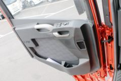 青岛解放 JH6重卡 460马力 6X4牵引车(凸地板)(CA4250P26K2T1E5A80)