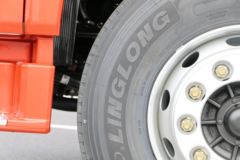 青岛解放 JH6重卡 460马力 6X4牵引车(凸地板)(CA4250P26K2T1E5A80)