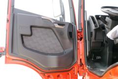 青岛解放 JH6重卡 400马力 6X4牵引车(CA4250P26K15T1E5A80) 青岛解放 JH6重卡 400马力 6X4牵引车(CA4250P26K15T1E5A80)