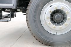 青岛解放 天V重卡 375马力 6X4 5.4米自卸车(CA5251ZLJP2K2L3T1E5A80)