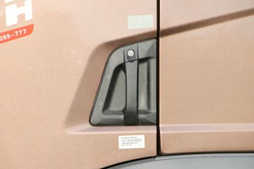 ��� ��VH�п� 160���� 4X2 5.4���Ű��դʽ�ػ���(CA5165CCYP40K2L3E5A85)ͼƬ