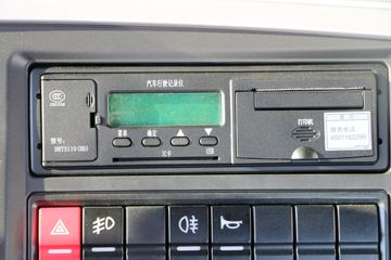 ��� ��VH�п� 160���� 4X2 5.4���Ű��դʽ�ػ���(CA5165CCYP40K2L3E5A85)ͼƬ