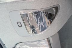 解放 麟VH中卡 160马力 4X2 5.4米排半仓栅式载货车(CA5165CCYP40K2L3E5A85)