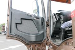 青岛解放 JH6重卡 400马力 6X4牵引车(褐色)(CA4250P26K15T1E5A80) 青岛解放 JH6重卡 400马力 6X4牵引车(褐色)(CA4250P26K15T1E5A80)