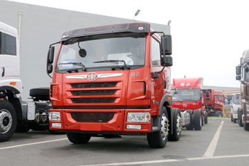 青岛解放 悍V重卡 320马力 6X2 中置轴轿运车(CA1220P1K2L6T3BE5A80)