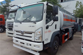 三环十通底盘&nbsp;油罐车外观图片