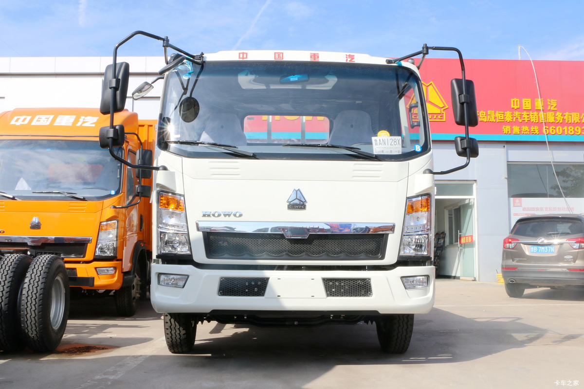 中国重汽HOWO 悍将 120马力 4.165米单排栏板轻卡