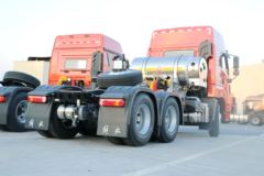 青岛解放 天V重卡 400马力 6X4 LNG牵引车(3.7速比)(CA4258P2K15T1NE5A80)