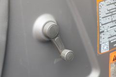 飞碟奥驰 X2系列 116马力 4.06米自卸车 飞碟奥驰 X2系列 116马力 4.06米自卸车