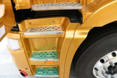 华菱 汉马H9 480马力 6X4危险品牵引车(HN4255A48C4M5)